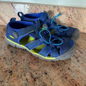 KEEN Size 4 Youth Big Boys Blue Sandals
